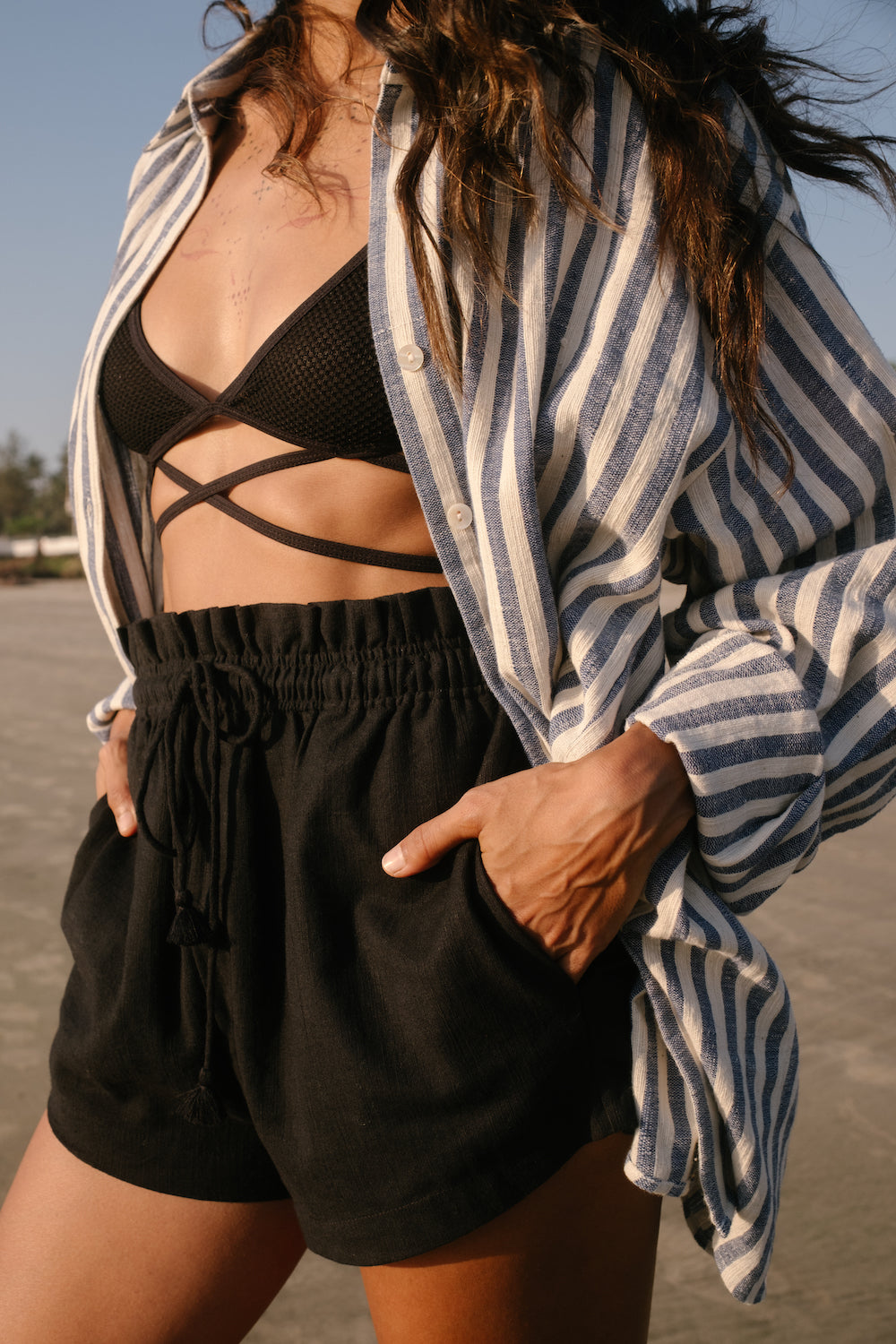 Deck Shorts in Obsidian Black - The Chi Studio