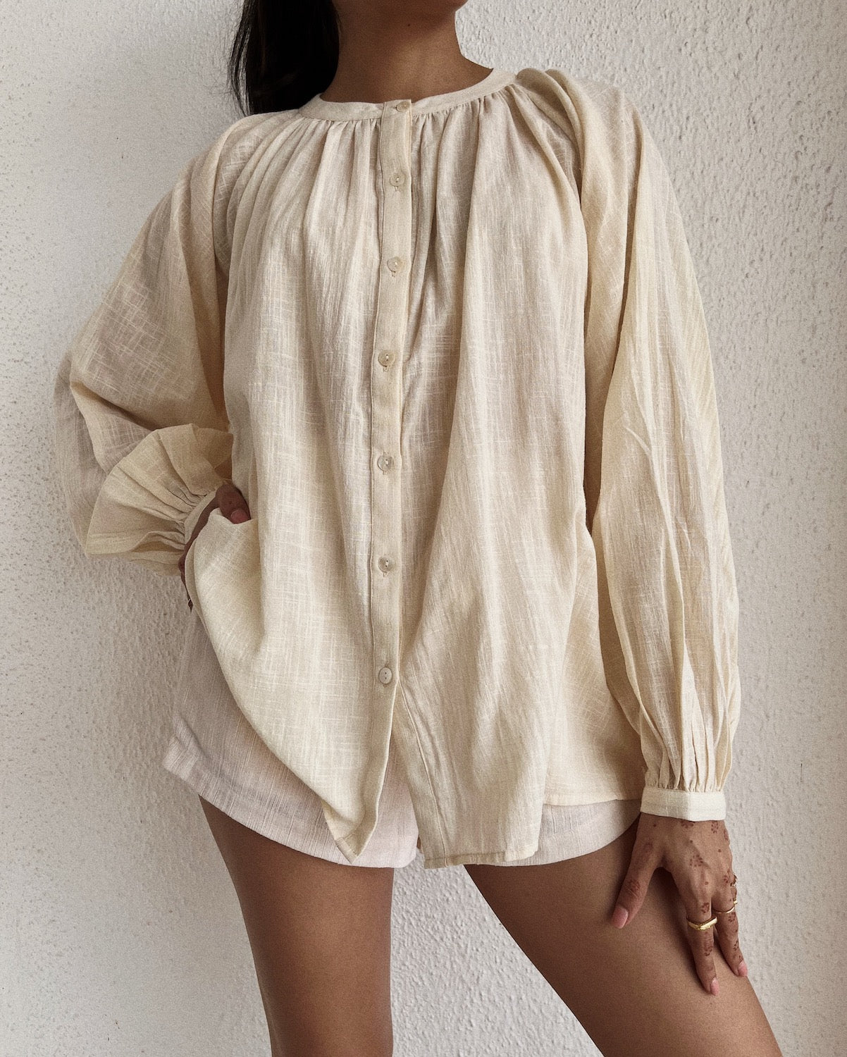 Breathe Easy Blouse in Seashell - The Chi Studio